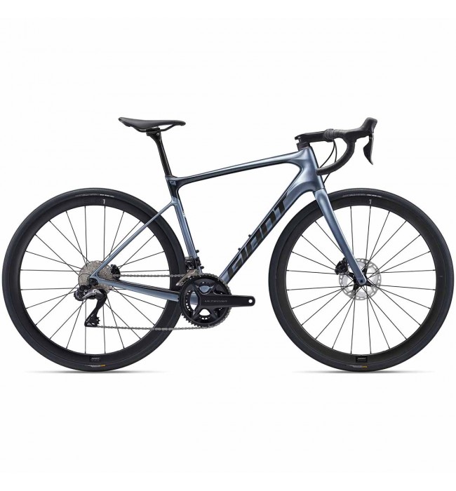 2022 Giant Defy Advanced Pro 1 Road Bike